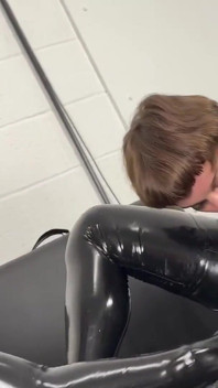 Fisting and Blowjob in Latex