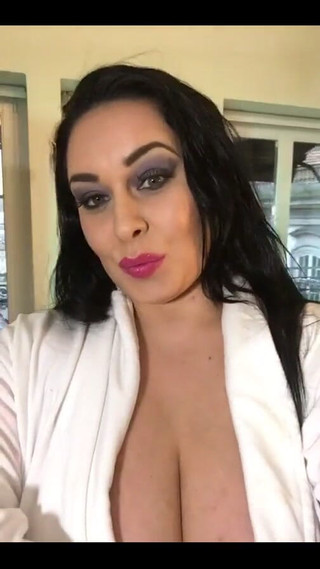 Anastasia Lux: İşte çekimden önce instagramımdan canlı hikaye videosu