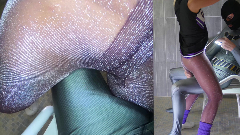 Nylon Xtreme: Celana ketat pemandu sorak loup Naomie