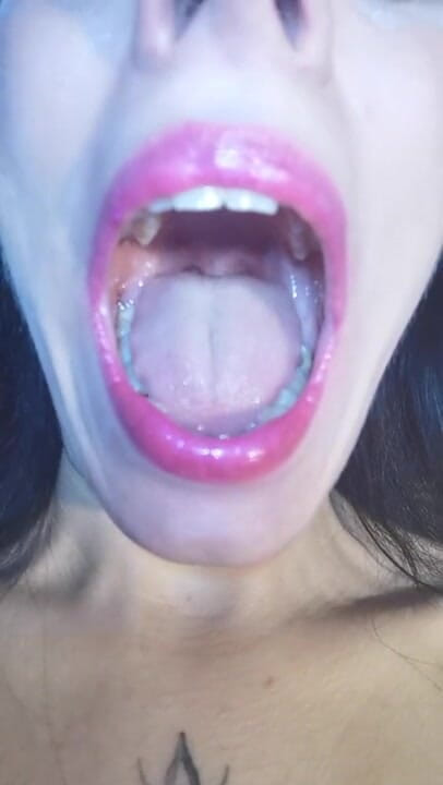 Beth Kinky: Come and fuck my throat pls