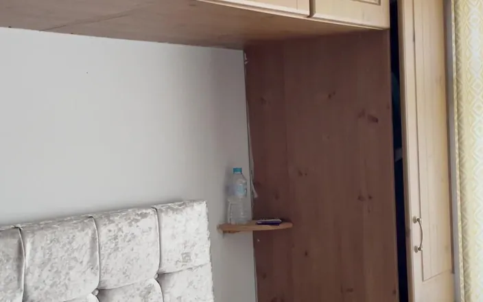Filthy British Couple: I Dont Ask for My Pussy to Be Eaten Very...