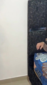 Mi Timida Hijastra Utiliza Un Traje Sexi De Conejita Me Pongo Cachondo Y Me La Follo.