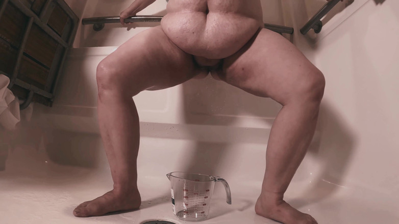 SexyNEBBW: Hotel pee enema