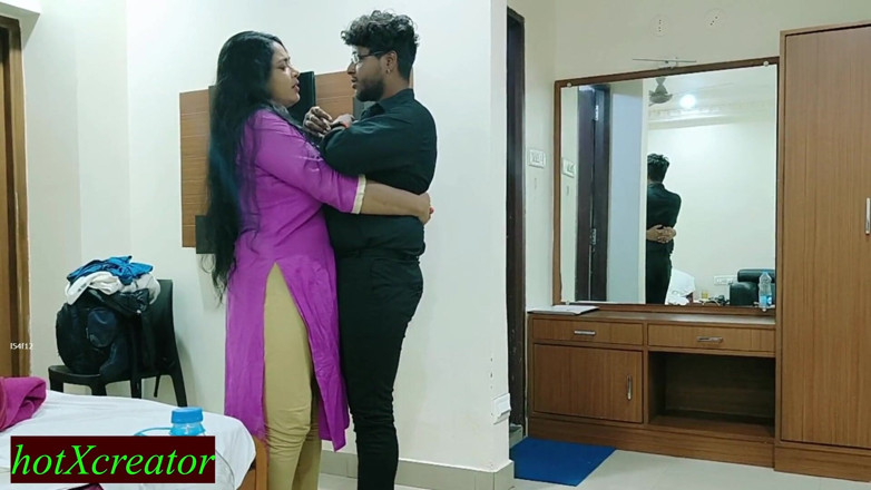 Hot creator: Indian Hot Housewife Sex with Clear Hindi Audio