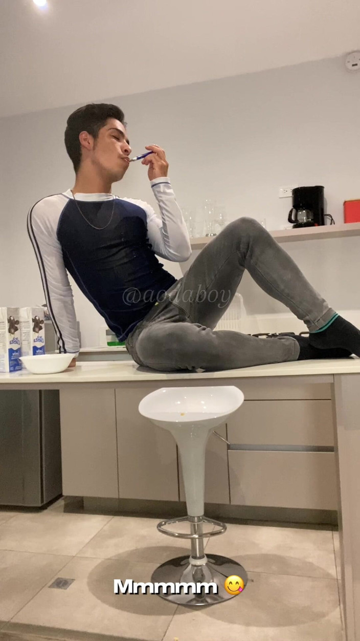 aodaboy: Shower Milk and Cum