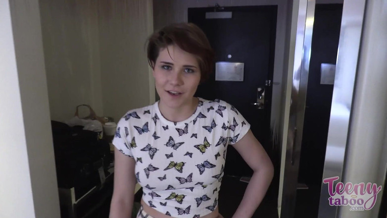 Teenytaboo: アダリンド・グレイの中身の継娘