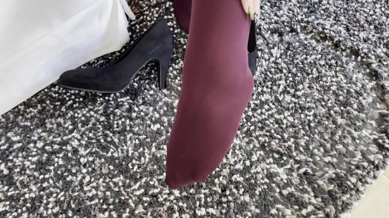 Tights free: Seluar ketat merah kegemaran saya