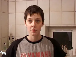 Hardcore party - Steffie B. de eerste keer op camera