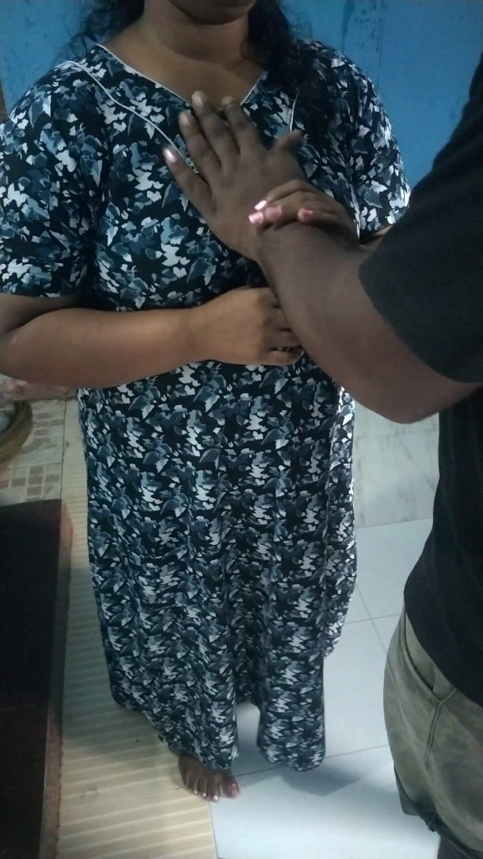 Benita sweety: Akka Thambi Milk Feeding Hot Tamil Talking