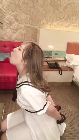 MilkyUni: Dildo great speed blowjob while restraine