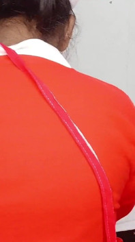 Pacar hot ini nyepong kontolku hadiah seks posisi misionaris di hari natal sampai dicrot di dalam di luar ruangan