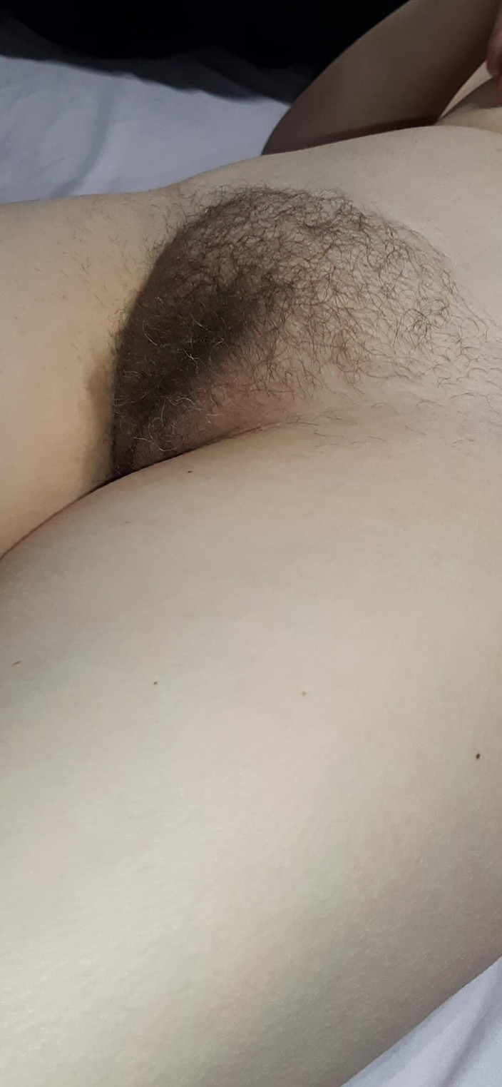 Vik_All: Du Vrai Sexe À La Maison Avec Une Femme Poilue.