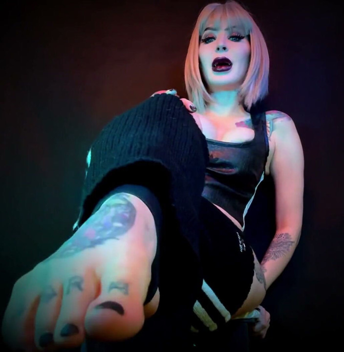 Baal Eldritch: Halloween Foot Gag Challenge, Happy End Version - POV, Foot Fetish,...