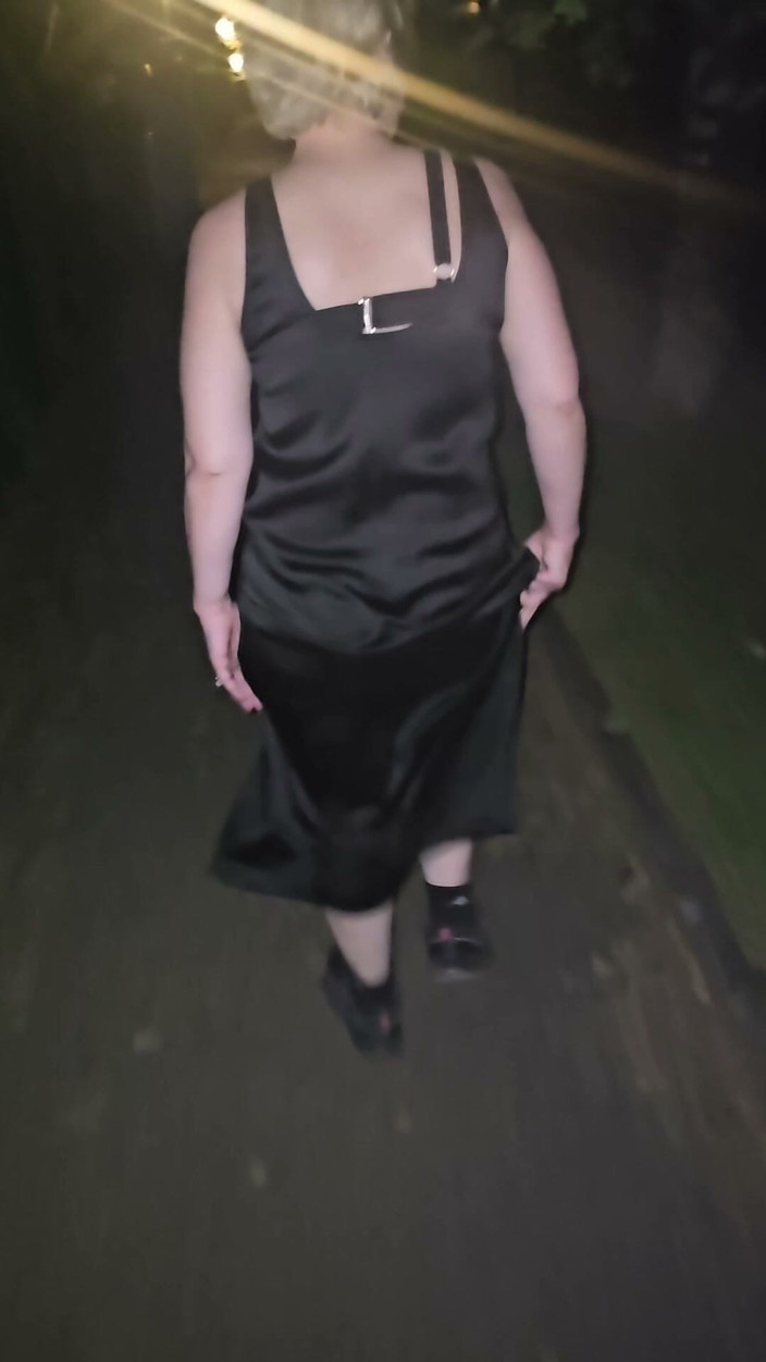 Sofy13: Petite Exhibition Avant Une Bonne Baise