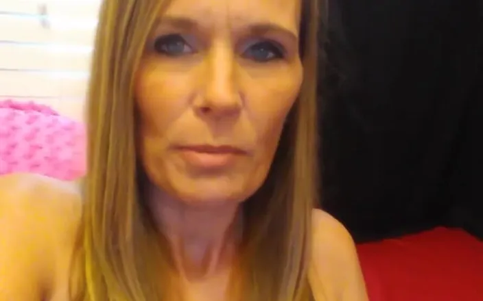 KimitheMilfMommy: Little Snippet