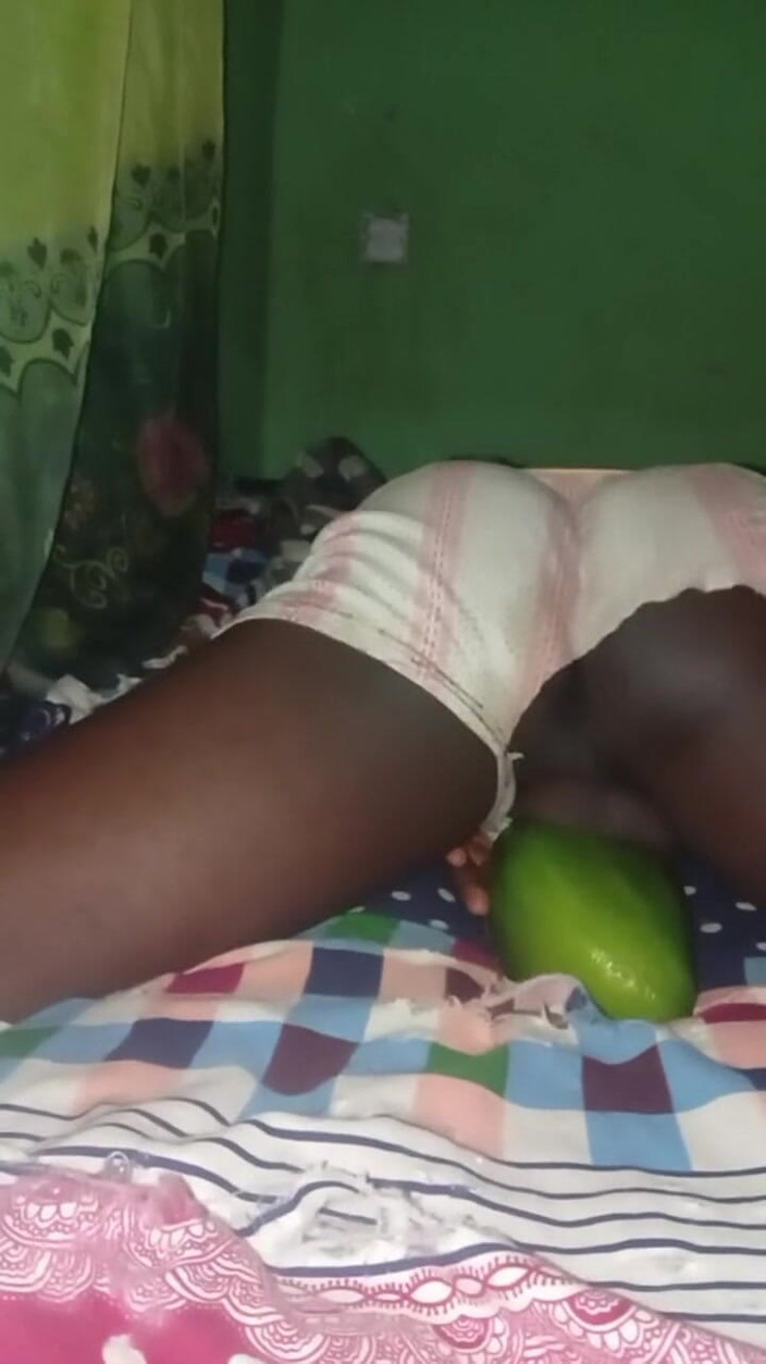 Badman4606: बैल ने उसकी अच्छी और धीमी गति से चटाई।