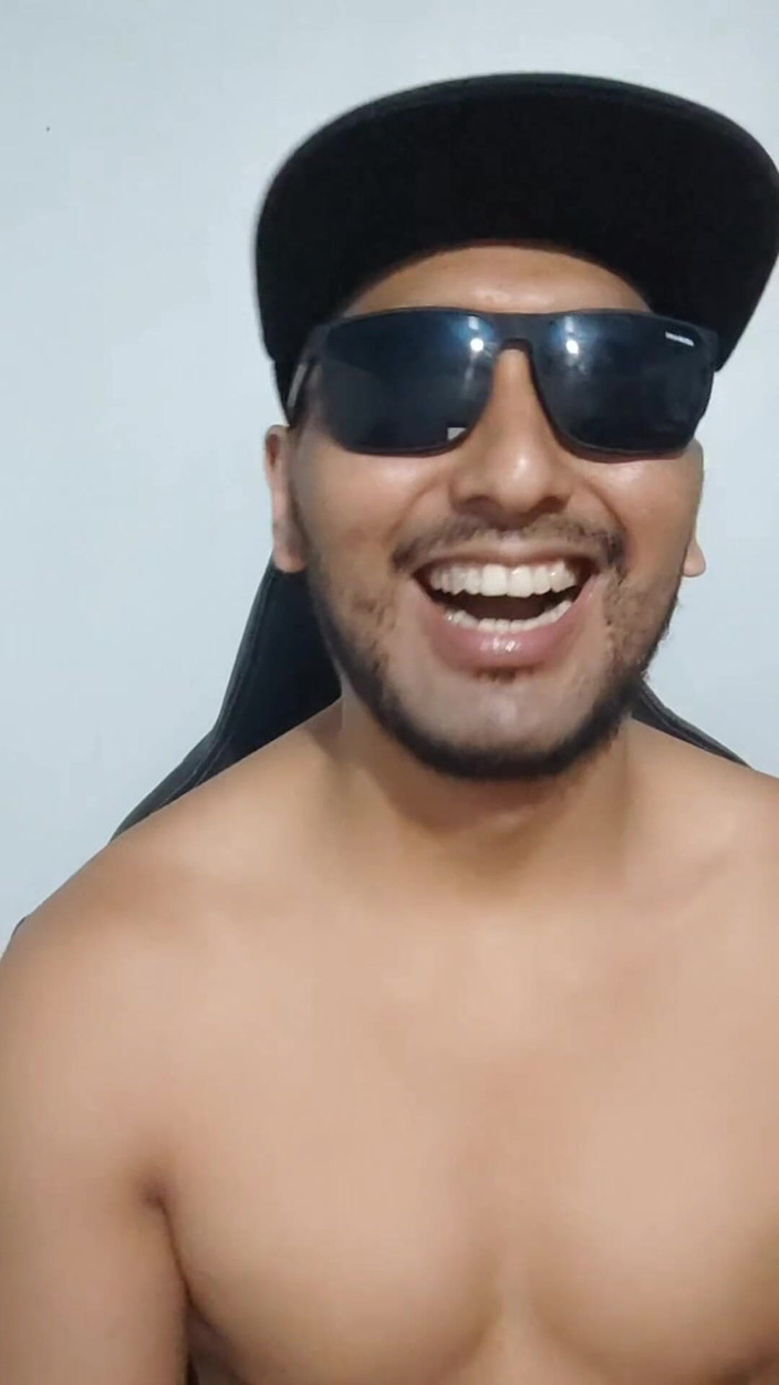 Hornyboy2058: Un homme alpha crache et se fait humilier