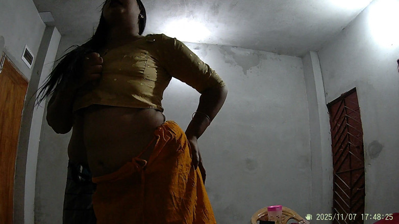 Taniyaxx: Sesso bhabi indiano caldo