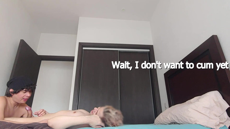 LeoTeenLatinos: Španělská studentka zkouší gay sex poprvé! Mariano Liam