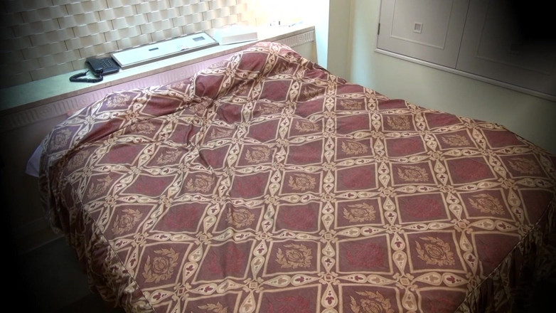 Raptor Inc: Real dona de casa affair love hotel footage - os instintos...