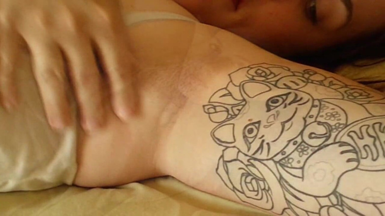 Sexy Amateurz: Armpit fetish action