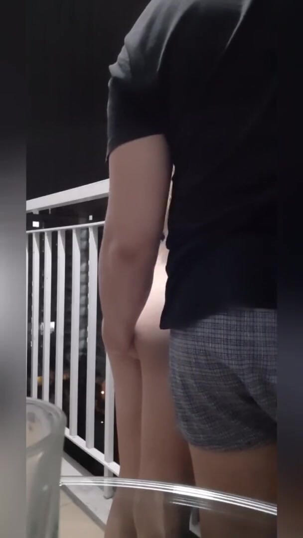 AshleyLevi: Kantutan Sa Terrazza con il mio nuovo sugardaddy