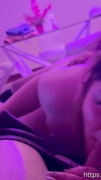 ESPOSA GOSTOSA FAZ DE SEU MARIDO UM CORNO E ELA AMA !!
