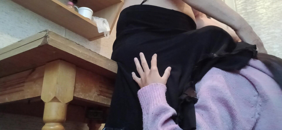 Lesbian-candys: 내 남친은 엄마와 나를 잡았지만, 내가 그녀의 치마 밑에 있기 때문에 섹스를 못했다.