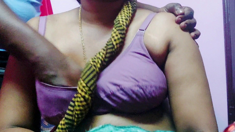 Desi Mohini: Desi Bhabhi Mohini Sex with Delivery Boy