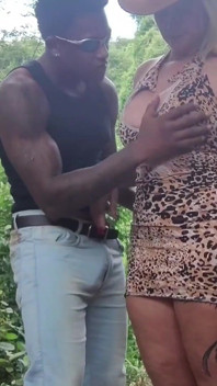 Sexo Selvagem Em Publico, O Turista Na Floresta Fode O Cuzinho...anaconda Enorme, Deixou Toda Arrombado Ao Extreme - Part