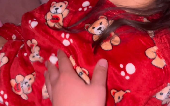 MorritasMX: De stiefnicht van mijn vrouw wachtte in bed! Huisgemaakt