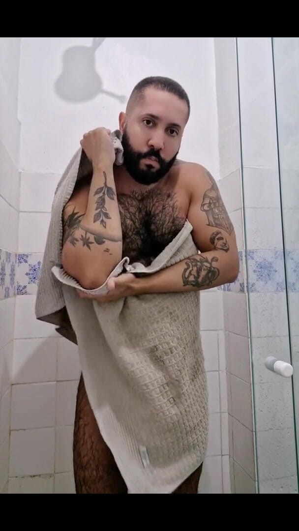 RiqueMartinsRJ: Vuoi saltare la doccia con me?