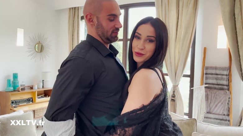 XXLTVFR: Un pomeriggio perverso con lolla Bellucci