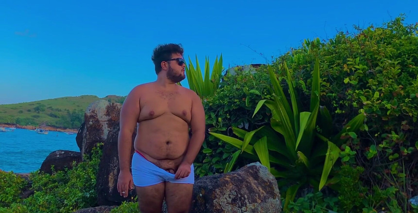 VEN1CIU: Chubby Gay Sucking or Stranger on the Beach