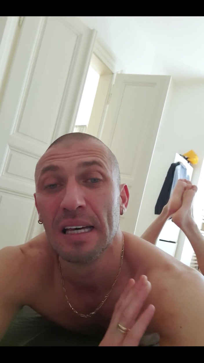 Boy jerking off: 有好的一天