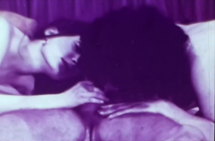 Close Encounter Vintage: Teatru retro porno retro erotic - sex în trei cu tip norocos