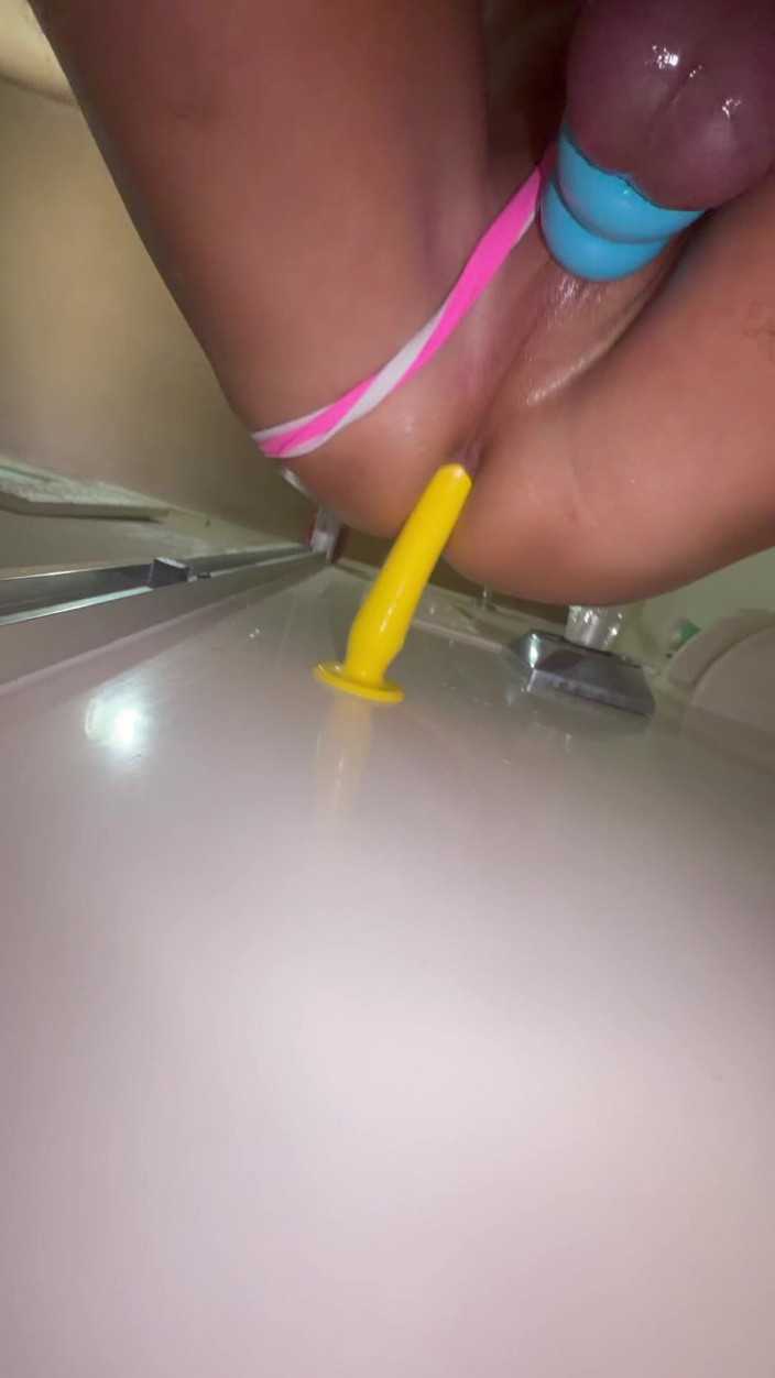 HotnHorny: Mijn harde pik wrijven voor stiefvader