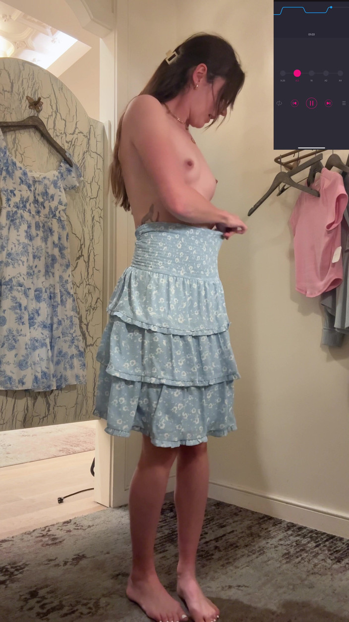 Nadia Foxx: Tvrdě stříkám v šatně !!