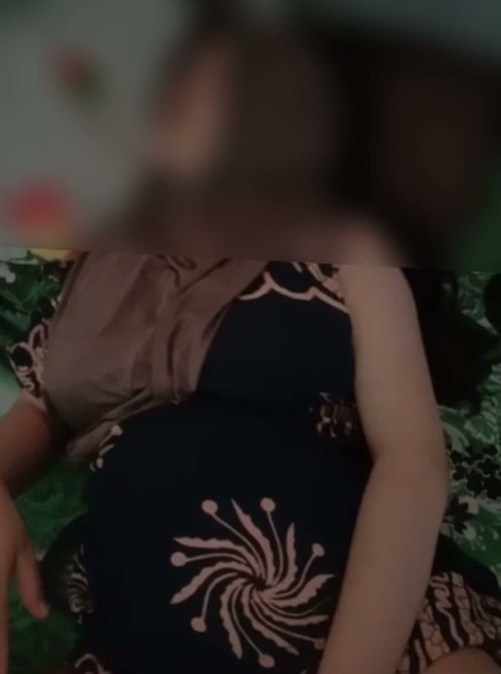 Famly sex: El suspiro de una chica del pueblo en hijab es...