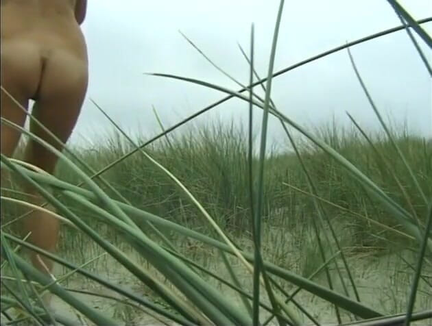 Flash Model Amateurs: BTS, tournage en plein air avec une MILF époustouflante