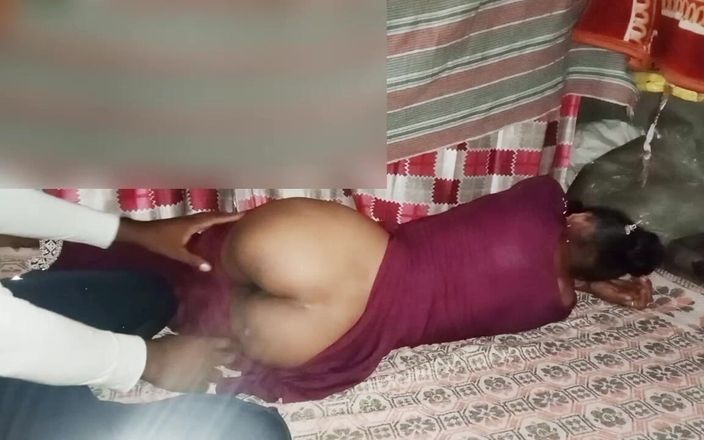 Laxmi deshi: Жесткий секс 18-летней индийской девушки Из Деревни Дези