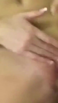 Calentamientos Tushy pulidos ayudan a la rubia a amar el misionero anal