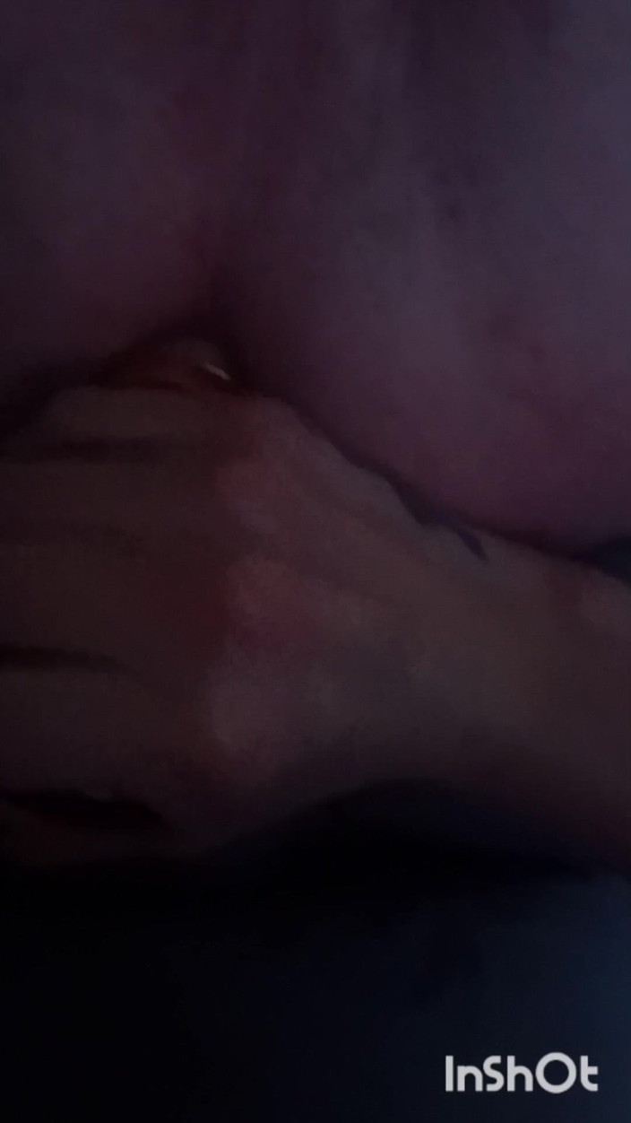 Clit Eastwood: Membuka pantat ketatnya dengan dildo saya