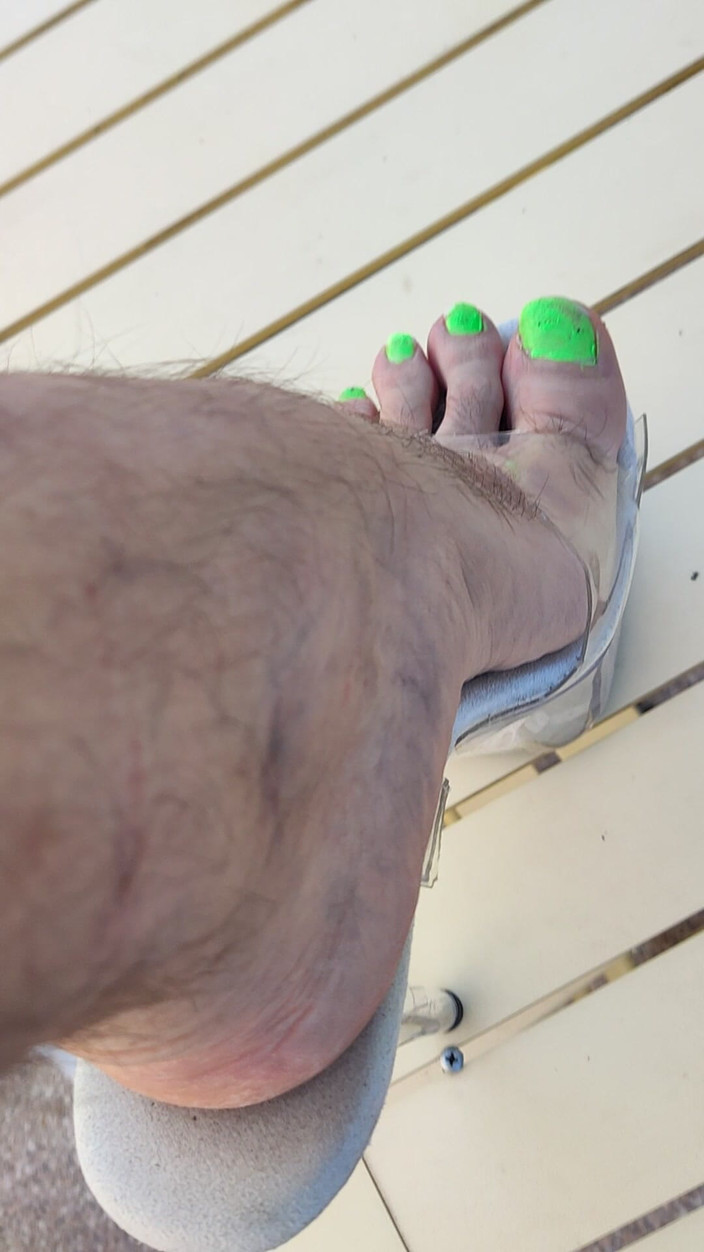 Mutsakin: Tacones altos