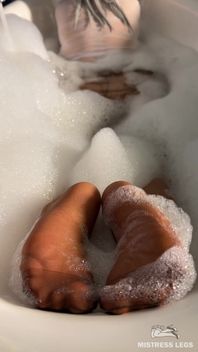 I'm Want to Pee and I Do It on You Right Now
