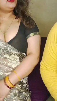 Calda matrigna paffuta aaj mere chacha se Chudi - gioco di ruolo hindi