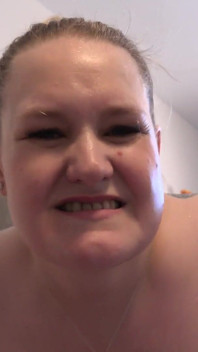 Auntjudys - Na Het Eten Strippoker Met Je Rondborstige BBW-vrouw Becky