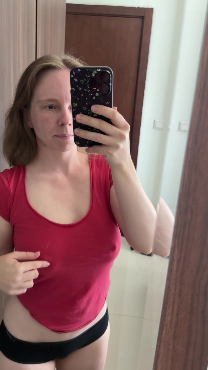 SweetLucy96: Pretty Blonde with Big Boobs