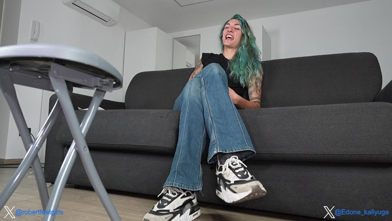 Robertfeetgirls: Edone - Vol 01 - Long