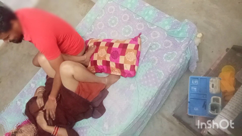Bed: Uttar Pradesh's Sexy Bhabhi Fucked at Home